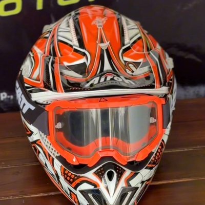 Airoh MX helmet (Size S)