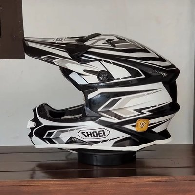 Shoei VFX-W mx helmet(size S)