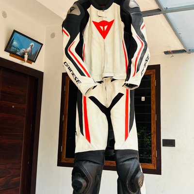 Dainese 2 piece leather suit