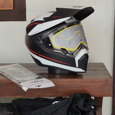 AGV ax9 carbon (size XS)